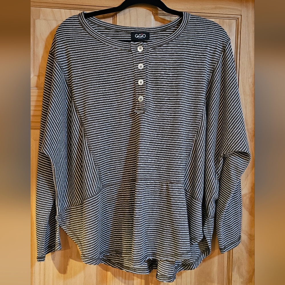 GiGiO Striped Brown and White Women's Long Sleeve Top